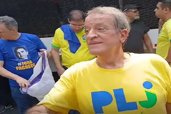Valdemar da Costa Neto na Avenida Paulista em ato contra Alexandre de Moraes