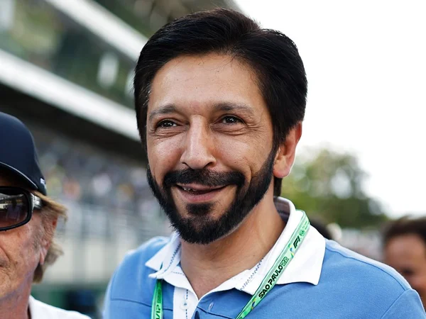 Imagem colorida de Ricardo Nunes sorrido - Metrópoles