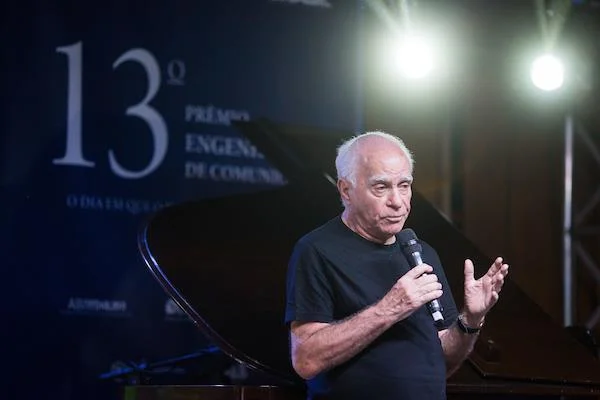 Ignácio de Loyola Brandão é eleito imortal da ABL