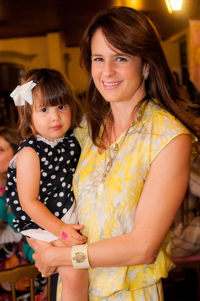 Marcela e Clarissa Ludovico Marcela e Clarissa Ludovico