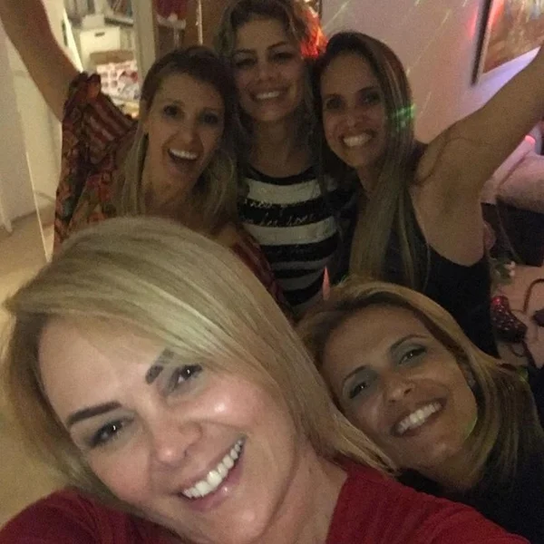 Tici Pinheiro vibra com estreia da filha, Rafaella, na TV: “Orgulho”