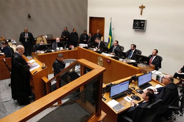 5 x 0. Por unanimidade, STJ rejeita habeas corpus de Lula
