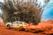 Competidores da L200 Triton Sport aceleraram forte no circuito cercado por canaviais, com ampla visibilidade e terreno regular