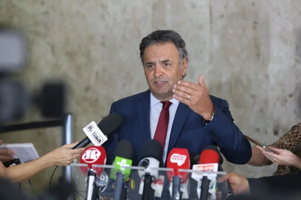 Após delação, Aécio ataca Joesley Batista: “Criminoso confesso”