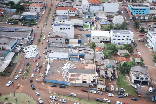 Tornado com ventos de até 250 km:h devastou o município de Rio Bonito do Iguaçu, no Paraná. Ao menos seis pessoas morreram Metrópoles