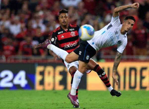 Flamengo bate o Grêmio e retoma liderança; veja mais resultados