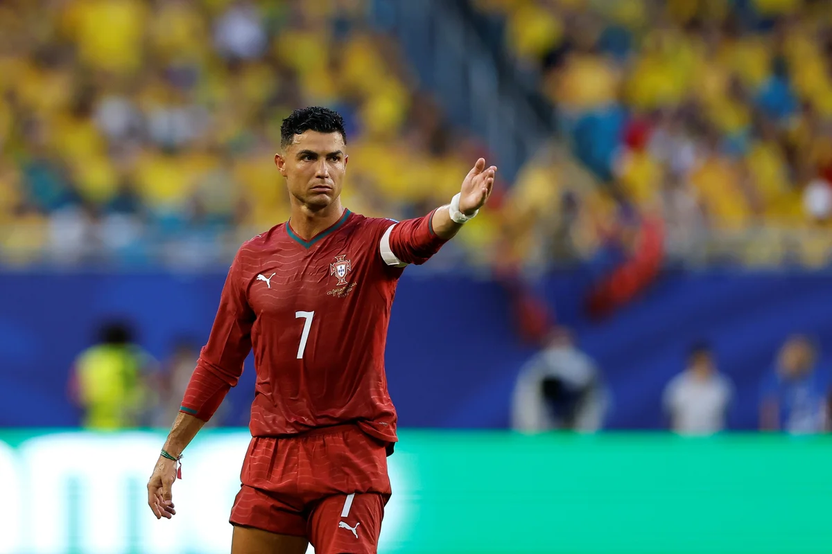 Federação Portuguesa esclarece manutenção do escudo da seleção nacional​‌​