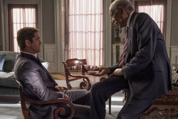 Foto colorida do filme Invasão ao Serviço Secreto - Metrópoles