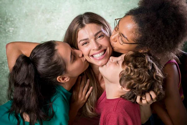 Bom Sucesso: saiba como serão os núcleos da nova novela das 7