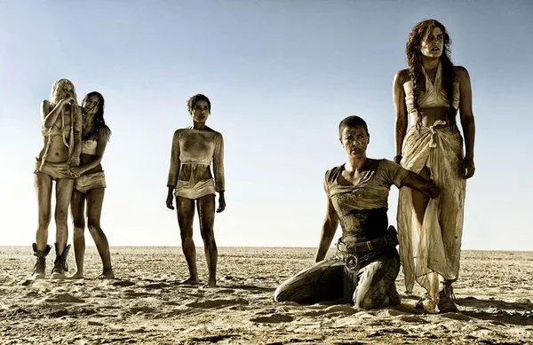 Por que “Mad Max – Estrada da Fúria” foi o filme mais elogiado de 2015?