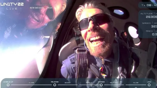 Bilionário Richard Branson voa no espaço em foguete da Virgin Galactic