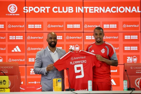 Novo reforço do Inter, Alerrandro revela mudança de chave após 2024