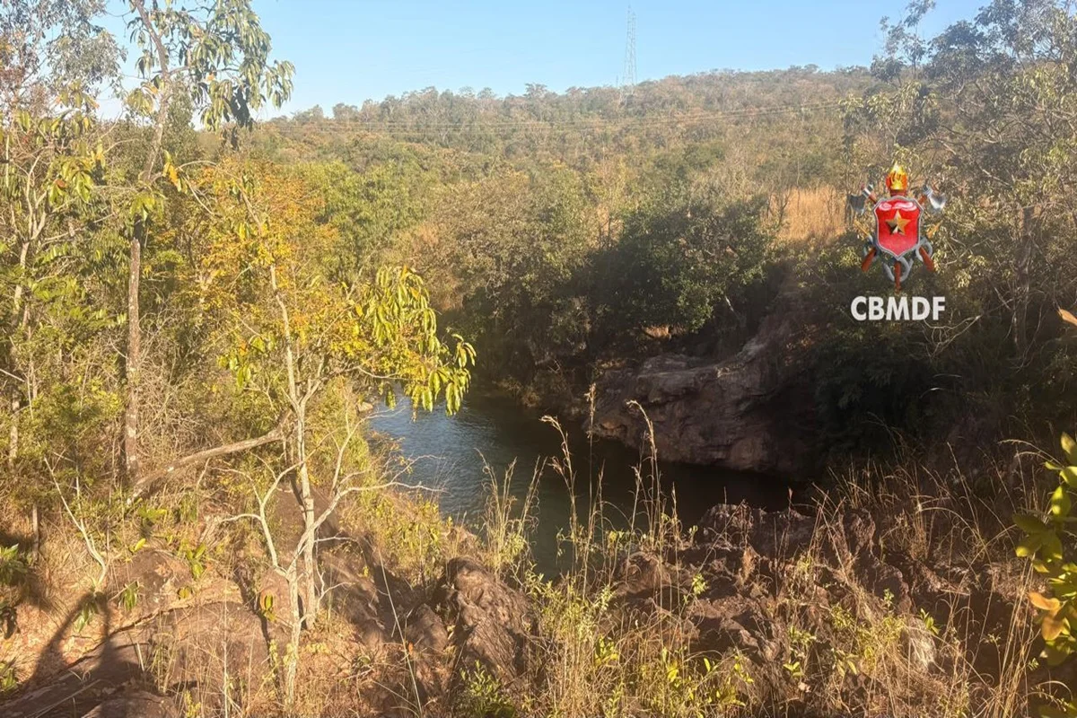Helicóptero e viaturas do Corpo de Bombeiros foram mobilizados para ocorrência no Paranoá Helicóptero e viaturas do Corpo de Bombeiros foram mobilizados para ocorrência no Paranoá