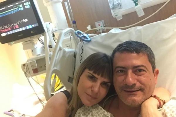 Louro José comete gafe ao vivo no Mais Você e viraliza na internet