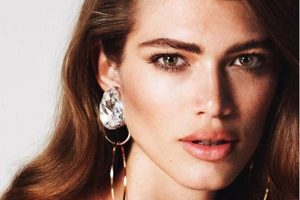 Modelo brasileira pode ser primeira Angel trans da Victoria’s Secret