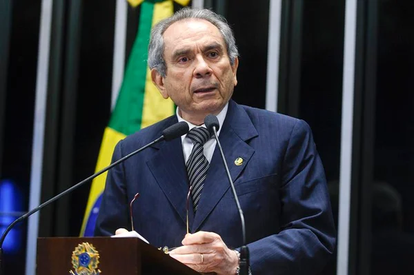 Lira é indicado para presidente de comissão do impeachment no Senado