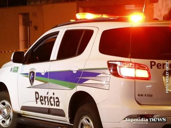 Carro perícia - Metrópoles