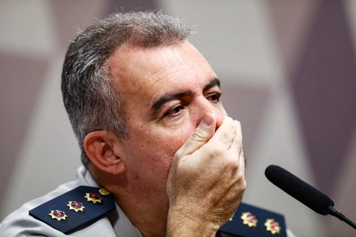 Gilmar CPMI do 8 de Janeiro ouve o coronel Jorge Eduardo Naime, ex-chefe do Departamento Operacional da Polícia Militar do Distrito Federal Gilmar CPMI do 8 de Janeiro ouve o coronel Jorge Eduardo Naime, ex-chefe do Departamento Operacional da Polícia Militar do Distrito Federal