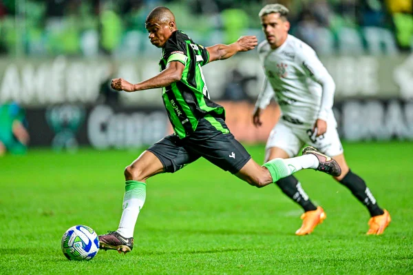 Jogadores de Corinthians e América-MG em jogo da Copa do Brasil - Metrópoles