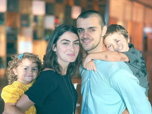 Filho de Felipe Simas é mordido por cachorro: “Sangue e lágrimas”