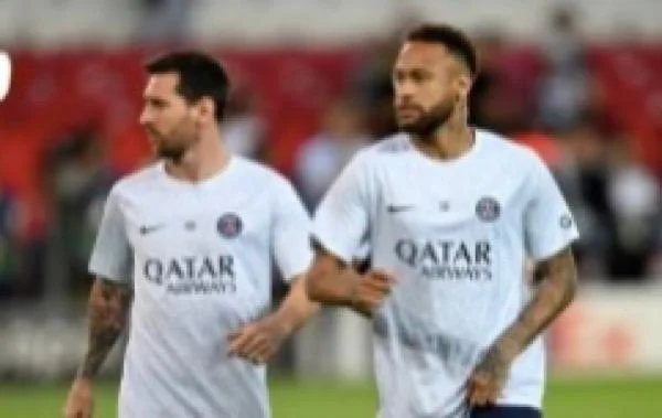A conexão Messi/Neymar deixa Mbappé meio deslocado no PSG