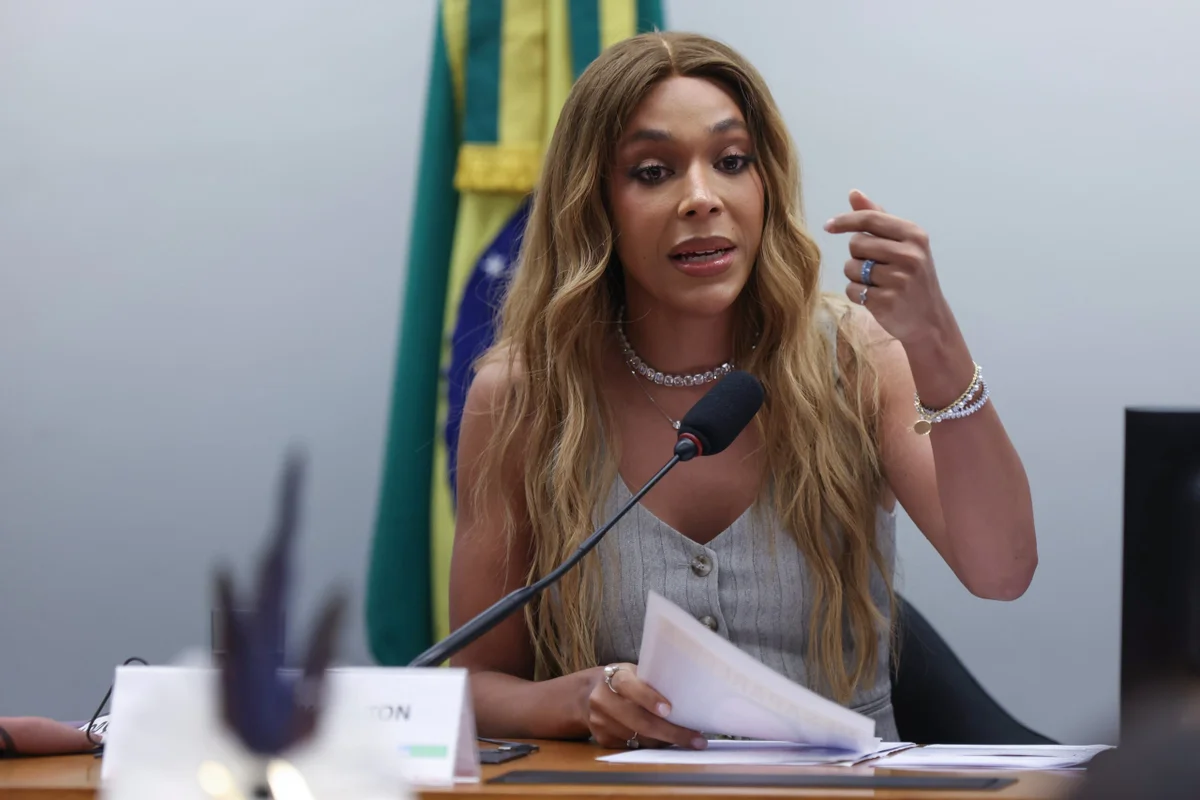 Érika Hilton lidera ranking de políticas mais ofendidas durante as eleições - imagem 24 Érika Hilton lidera ranking de políticas mais ofendidas durante as eleições - imagem 24