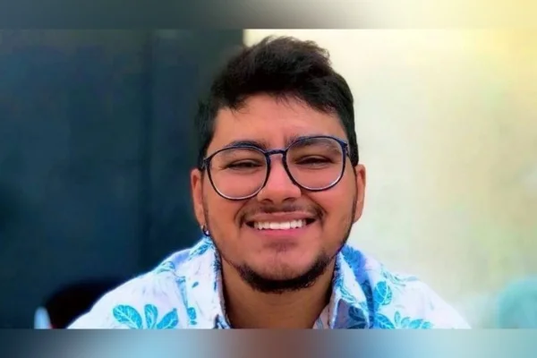 Empresa demite funcionário após saber de transexualidade em Pernambuco