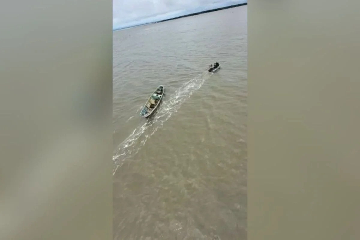 Barco à deriva com corpos tinha até fogão improvisado, diz PF - imagem 5 Barco à deriva com corpos tinha até fogão improvisado, diz PF - imagem 5