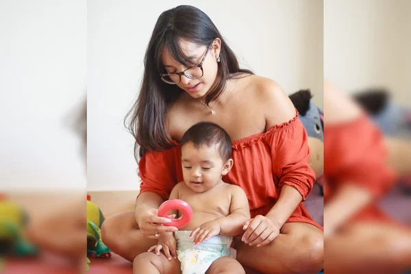 Mãe com bebê