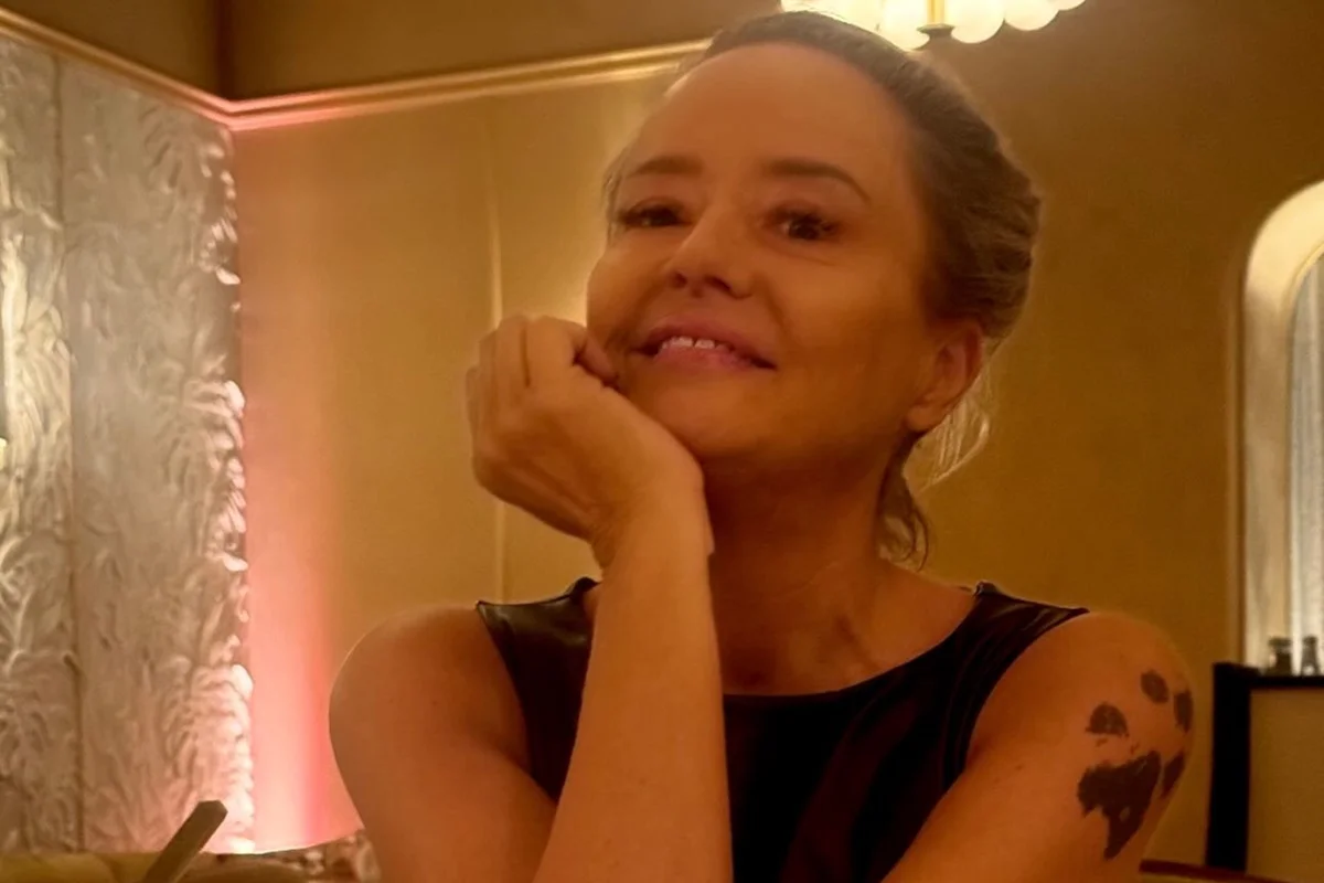 Lucy Davis faz pose para as redes sociais Lucy Davis faz pose para as redes sociais