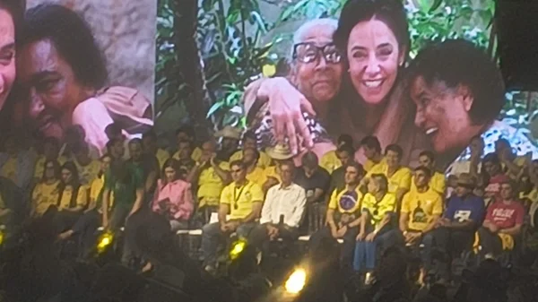 imagem colorida valdemar costa neto evento goiania