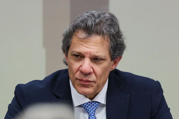 Ministro da Fazenda, Fernando Haddad, é ouvido pela comissão mista que analisa a Medida Provisória (MP) 1303 25, que tributa aplicações financeiras e ativos virtuais Metropoles
