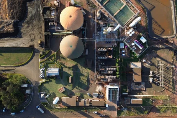 Imagem colorida da geo elétrica Tamboara, no Paraná - Metrópoles