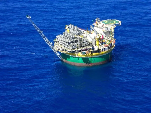 Petrobras informa que 2,29 milhões de barris deixaram de ser produzidos com greve