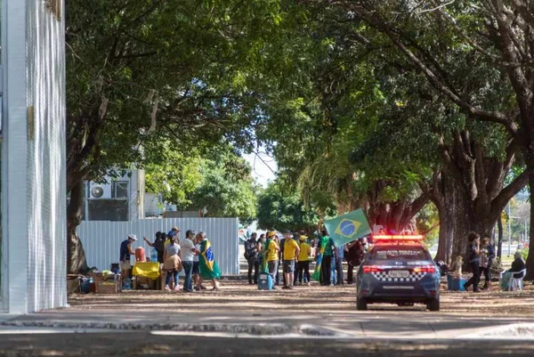 Acampamento do QG rural na Esplanada