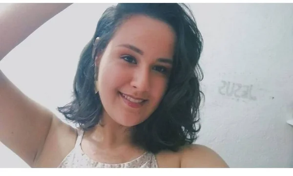 menina de 17 anos morta por Covid-19