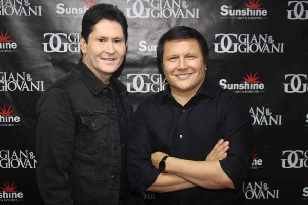 Foto da dupla Gian e Giovane