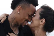 Éder Militão e Tainá Castro posam no vídeo pré-weddig