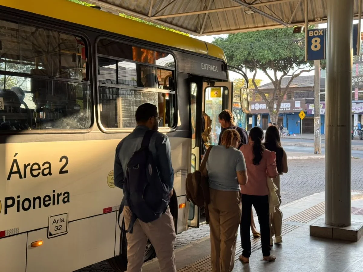 Rodoviárias e terminais funcionaram normalmente nesta segunda-feira Rodoviárias e terminais funcionaram normalmente nesta segunda-feira