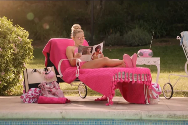 Trailer mostra primeiras imagens de Elle, série prequel de Legalmente Loira