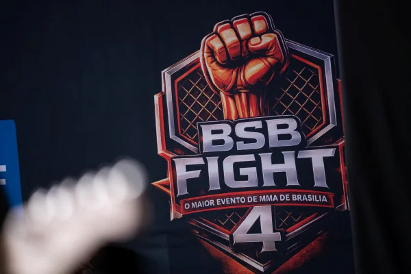 Primeiro dia do BSB Fight 4 tem palestras, show e roda de rima
