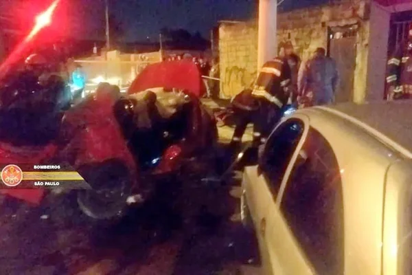 SP: quatro mulheres morrem após carro bater em muro