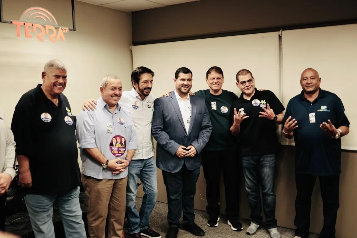Tarcísio participa do lançamento das candidaturas de Alexandre Leite a deputado estadual e Milton Leite Filho a deputado federal Tarcísio participa do lançamento das candidaturas de Alexandre Leite a deputado estadual e Milton Leite Filho a deputado federal