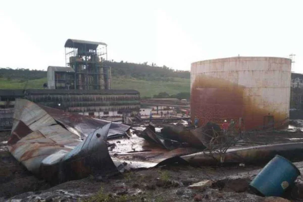 Tanque de melaço de usina se rompe em Campo Alegre, Alagoas