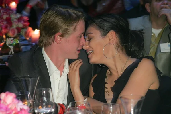 Mila Kunis abre jogo sobre caso com Macaulay Culkin: “Estraguei tudo”