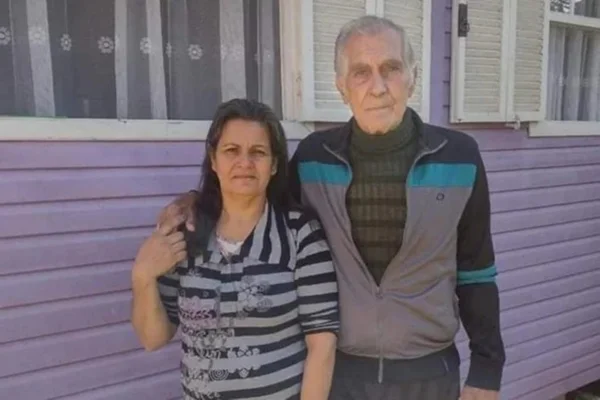 Neto que matou avô e a esposa dele é condenado a 52 anos de prisão