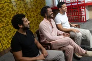 Samuel de Assis, Amaury Lorenzo e Felipe Velozo no estúdio Metrópoles