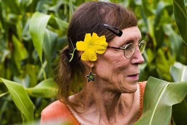 Imagem colorida de Maria Luiza Silva