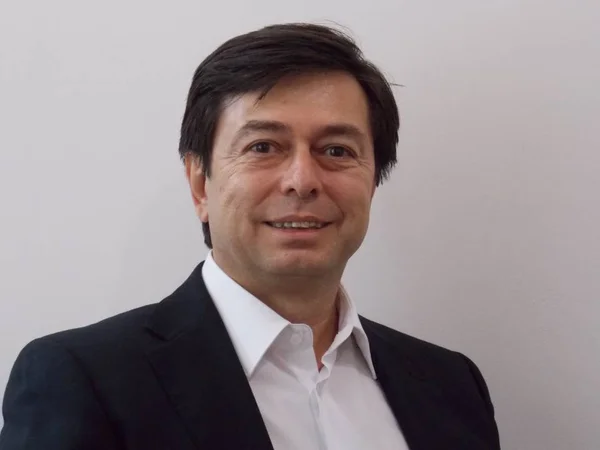 Vianews Hotwire assume conta da Capterra