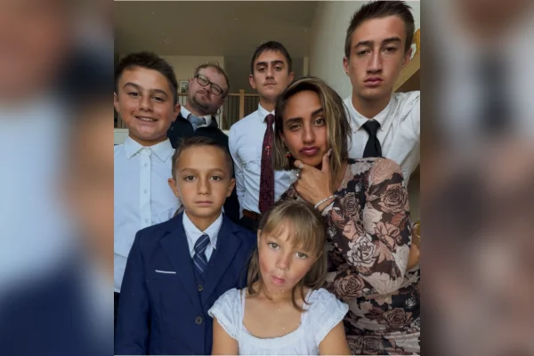 Mulher tem sintomas fortes de gripe e descobre câncer após dar à luz - destaque galeria